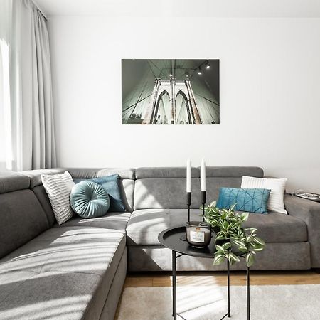 Apartament Near Sky Tower Free Parking For 2 Cars Вроцлав Екстер'єр фото